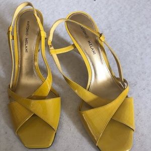 Antonio Melani Kaitlyn .Yellow Patent Leather Size 9.  Heel 3 inch. Open Toe.